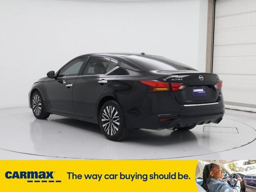 2023 Nissan Altima SV