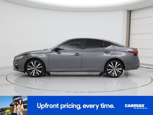 2022 Nissan Altima SR