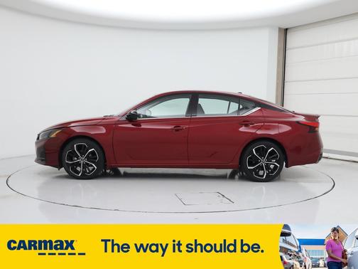 2023 Nissan Altima SR