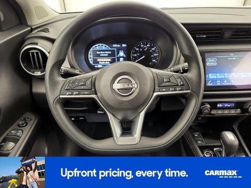 2022 Nissan Kicks SV