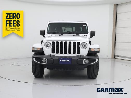 White 2022 Jeep Gladiator Texas Trail