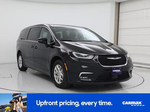 Black 2025 Chrysler Pacifica Select