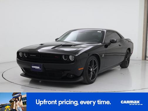 2016 Dodge Challenger 392 Hemi Scat Pack Shaker