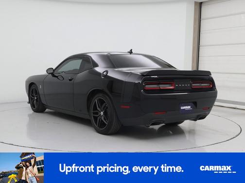2016 Dodge Challenger 392 Hemi Scat Pack Shaker