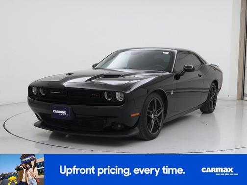 2016 Dodge Challenger 392 Hemi Scat Pack Shaker