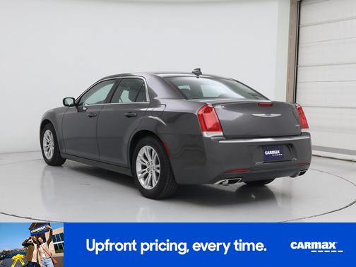 2019 Chrysler 300 Touring