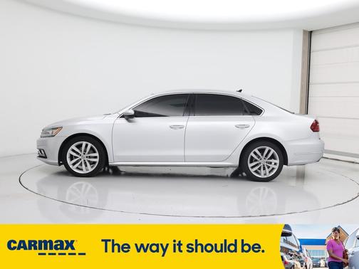 2018 Volkswagen Passat SE