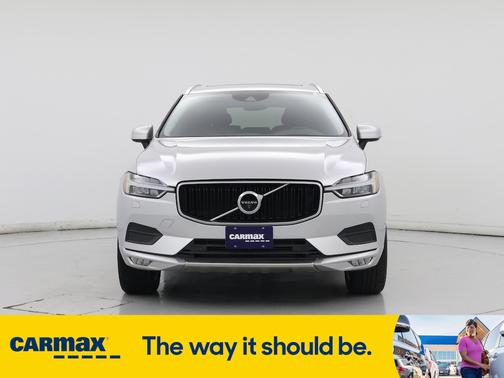 2018 Volvo XC60 T5 Momentum