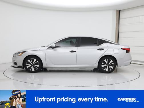 Silver 2021 Nissan Altima SV