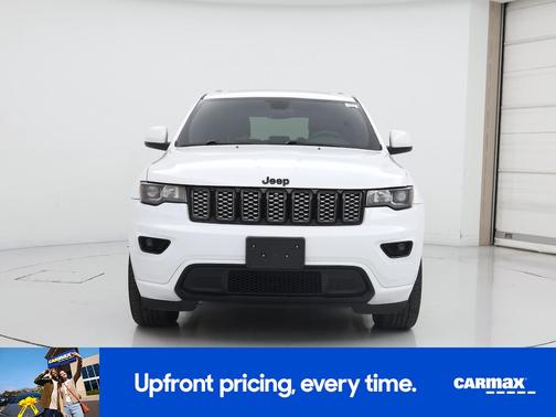 White 2017 Jeep Grand Cherokee Altitude