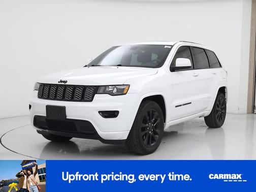 White 2017 Jeep Grand Cherokee Altitude