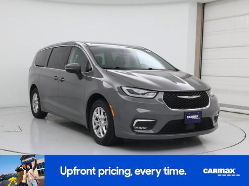 Gray 2023 Chrysler Pacifica Touring L