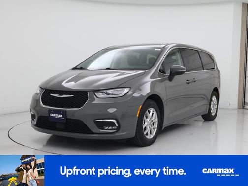 Gray 2023 Chrysler Pacifica Touring L