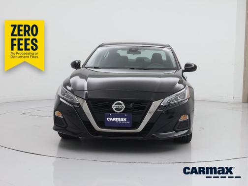 Black 2021 Nissan Altima SR