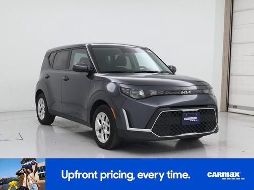 Gray 2025 Kia Soul LX