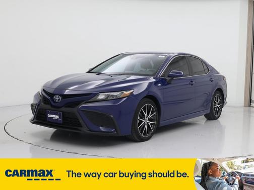 2023 Toyota Camry Hybrid SE