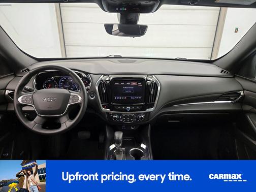 Gray 2023 Chevrolet Traverse Premier