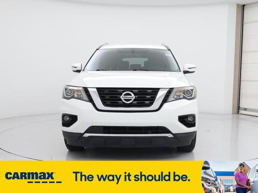 2019 Nissan Pathfinder SV