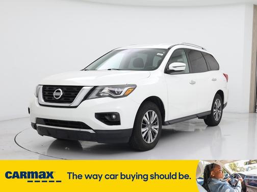 2019 Nissan Pathfinder SV