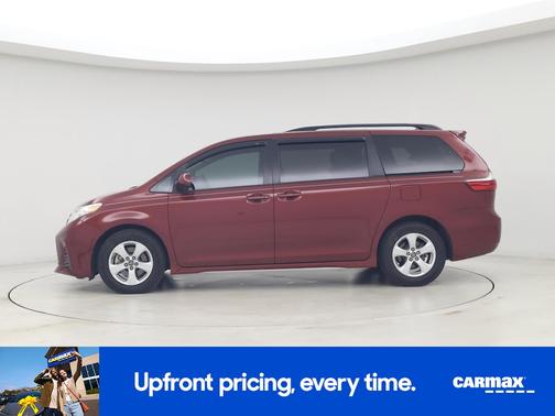 2020 Toyota Sienna LE
