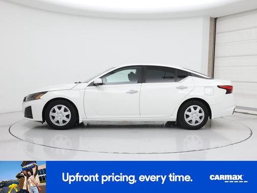 White 2023 Nissan Altima S