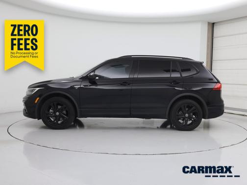 Black 2023 Volkswagen Tiguan SE R-Line Black