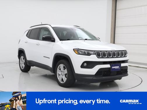White 2022 Jeep Compass Latitude