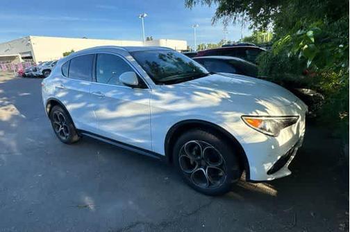 Alfa White 2019 Alfa Romeo Stelvio Ti