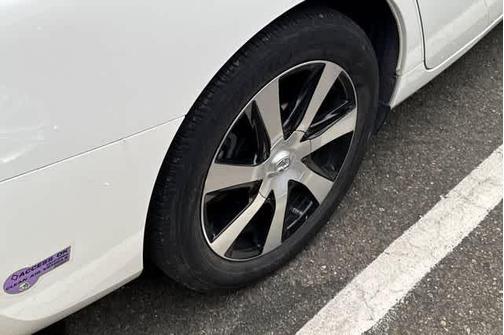 Crystal White 2018 Toyota Mirai Base