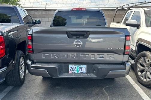 2023 Nissan Frontier SV