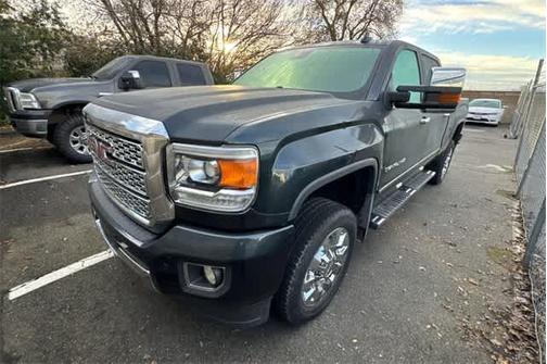 2018 GMC Sierra 2500 Denali