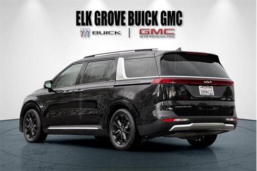 2022 Kia Carnival SX
