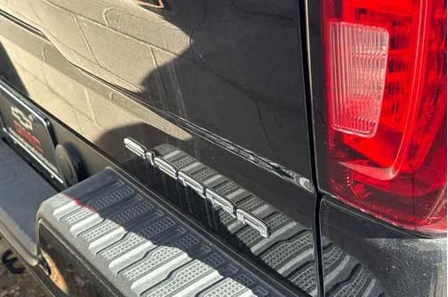 Onyx Black 2024 GMC Sierra 1500 Denali