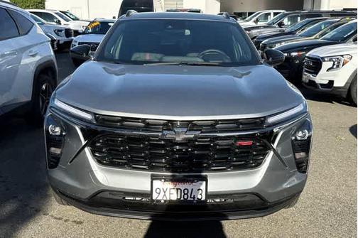 Sterling Gray Metallic 2026 Chevrolet Trax 2RS