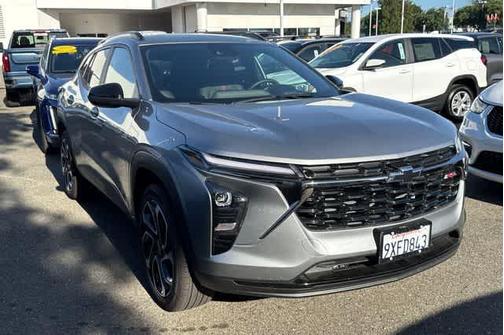 Sterling Gray Metallic 2026 Chevrolet Trax 2RS
