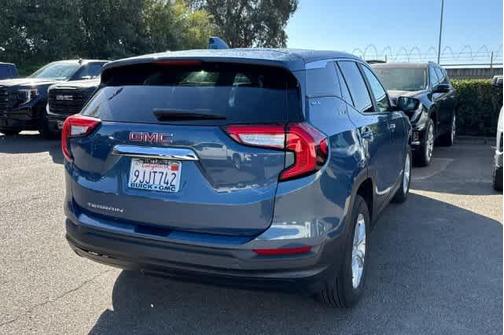 Metallic 2024 GMC Terrain SLE