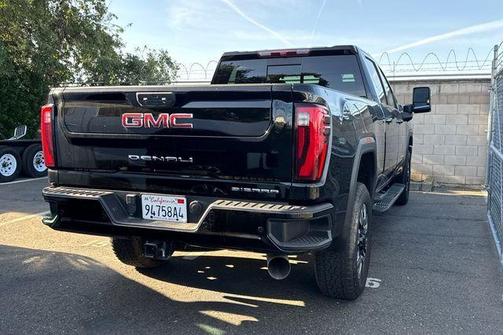 Onyx Black 2024 GMC Sierra 2500 Denali