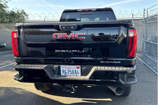 Onyx Black 2024 GMC Sierra 2500 Denali