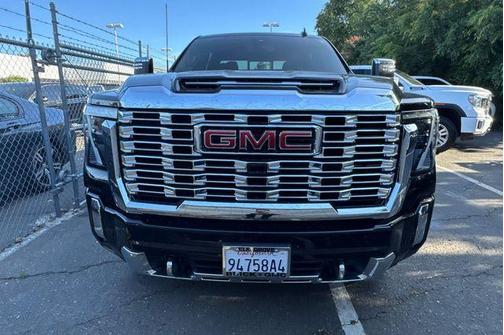 Onyx Black 2024 GMC Sierra 2500 Denali