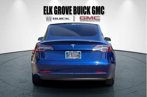 Deep Blue Metallic 2018 Tesla Model 3 Long Range
