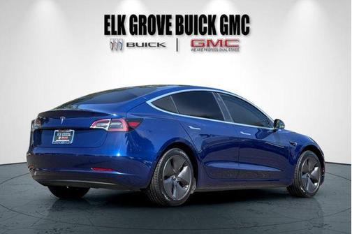 Deep Blue Metallic 2018 Tesla Model 3 Long Range