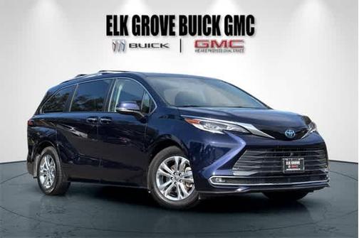 2022 Toyota Sienna Platinum 7 Passenger