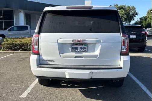 White Frost Tri-Coat 2018 GMC Yukon SLT