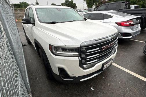 White Frost Tri-Coat 2022 GMC Acadia AT4
