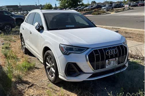 Arkona White 2024 Audi Q3 45 S line Premium
