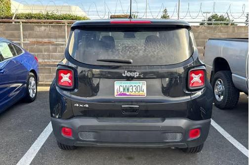 Black Clearcoat 2023 Jeep Renegade Latitude