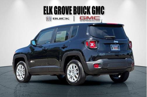 Black Clearcoat 2023 Jeep Renegade Latitude