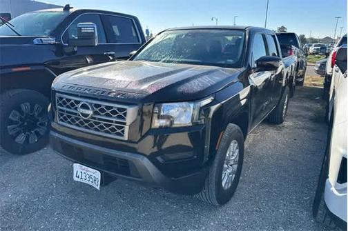 2023 Nissan Frontier SV
