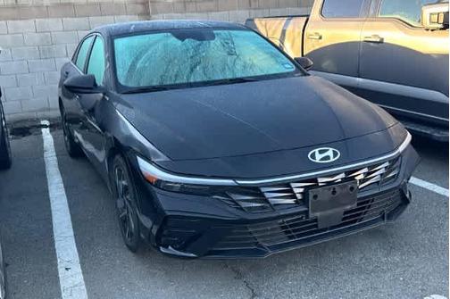Black 2025 Hyundai ELANTRA SEL Convenience