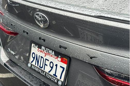 Metal 2025 Toyota Camry SE